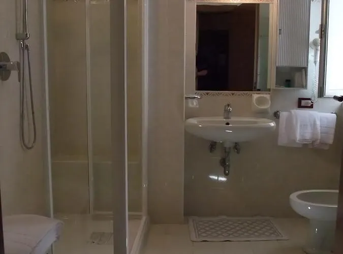 Hotel Miralago San Zeno di Montagna